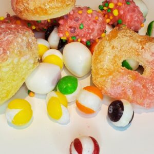 Best snacks to travel - freeze dried candy